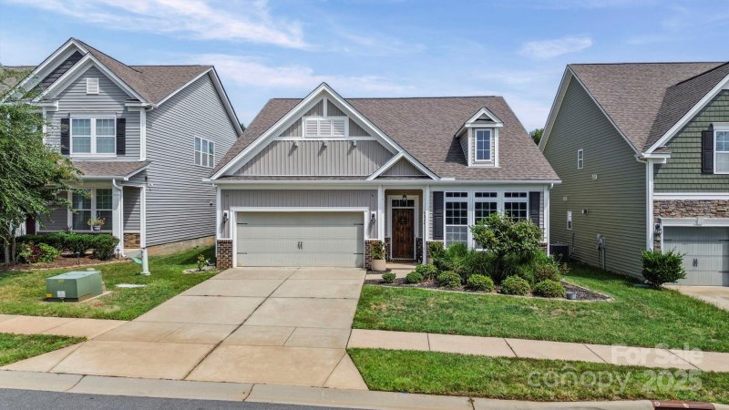 Property image 2 at 6024 Langwell Lane, Charlotte, NC 28278