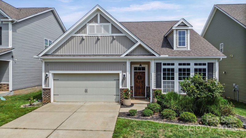 Property image 3 at 6024 Langwell Lane, Charlotte, NC 28278