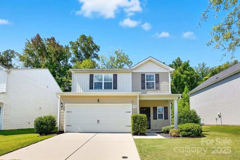 Property image 2 at 2737 Yurman Road, Charlotte, NC 28214