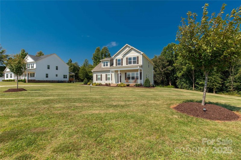Property image 3 at 5051 Oxbow Run Lane, Clover, SC 29710