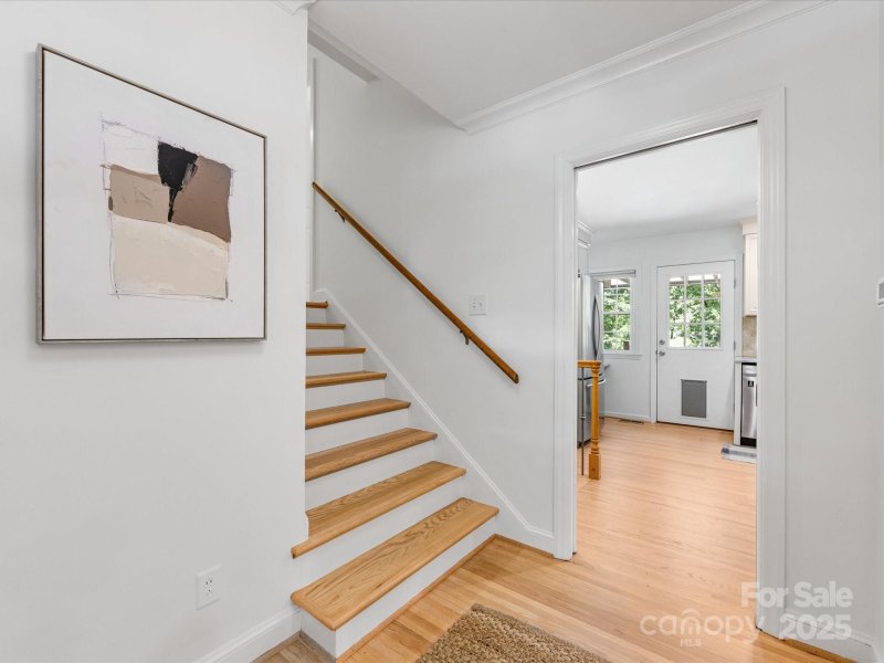 Property image 4 at 1201 Squire Drive, Charlotte, NC 28211