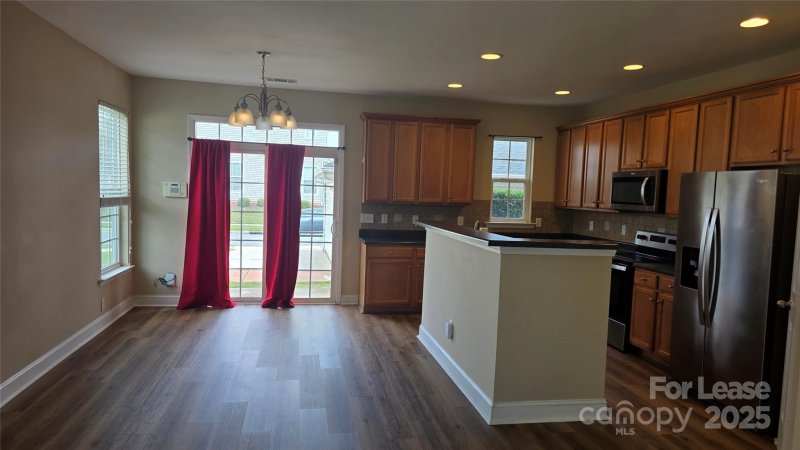 Property image 3 of 233 E Waterlynn Road in Waterlynn, Mooresville, NC 28117