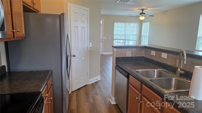 Property image 5 of 233 E Waterlynn Road in Waterlynn, Mooresville, NC 28117