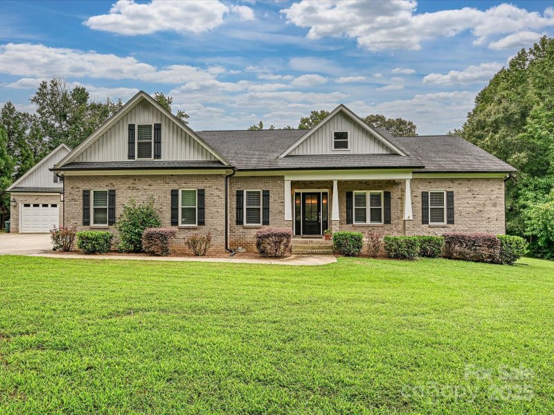 Weddington Ridge, Monroe Community