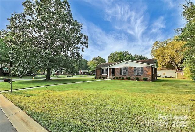 Property image 2 at 11820 Antebellum Drive, Charlotte, NC 28273