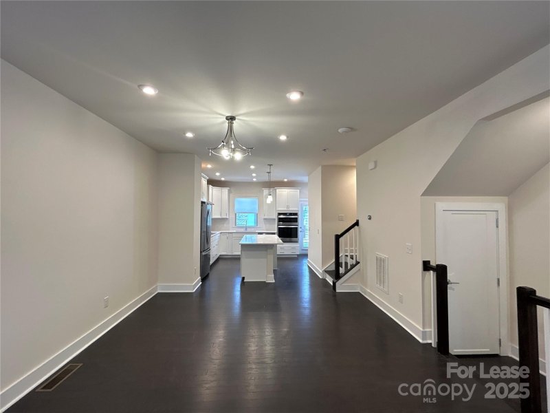 Property image 3 of 15033 New Amsterdam Lane in Central Point, Charlotte, NC 28204