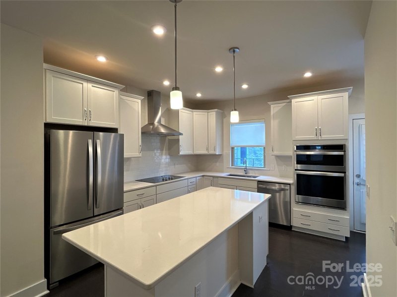 Property image 4 of 15033 New Amsterdam Lane in Central Point, Charlotte, NC 28204