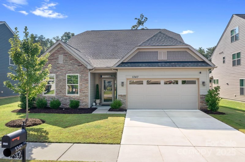 1247 New River Drive