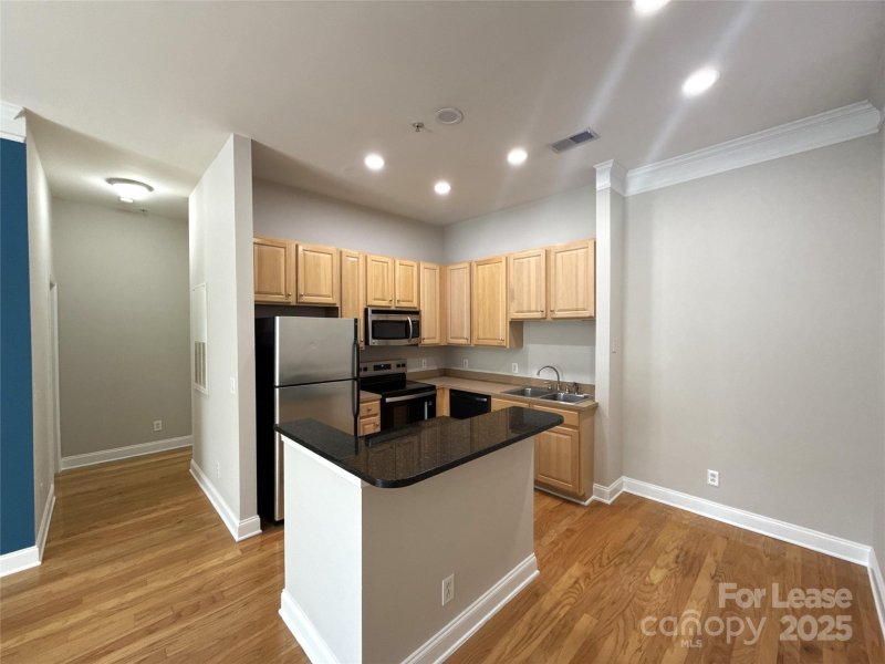 Property image 4 at 739 Garden District Drive, Charlotte, NC 28208