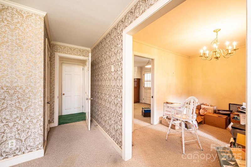 Property image 4 at 960 16th Avenue Place, Hickory, NC 28601