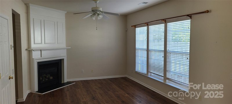 Property image 3 of 8120 Kincaid Court in Reavencrest, Charlotte, NC 28277