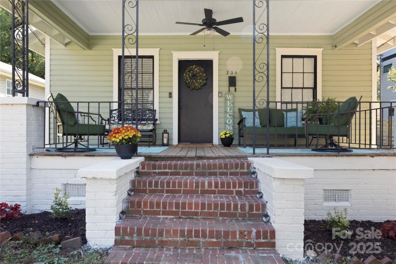 Property image 2 of 335 S Torrence Street in Cherry, Charlotte, NC 28204