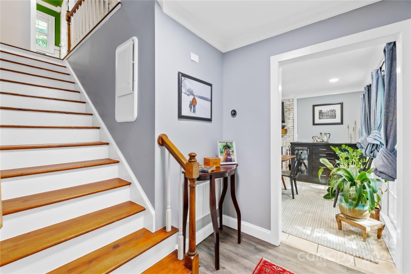 Property image 3 of 115 Sandymead Road in Somersby, Matthews, NC 28105