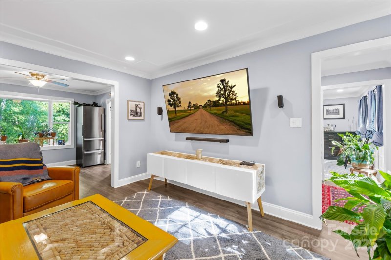 Property image 5 of 115 Sandymead Road in Somersby, Matthews, NC 28105