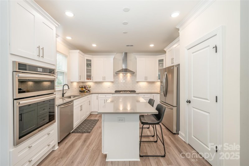 Property image 3 of 122 W Heart Pine Lane in Dogwood Grove, Statesville, NC 28677