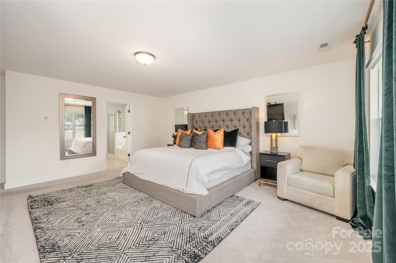 Property image 5 of 122 W Heart Pine Lane in Dogwood Grove, Statesville, NC 28677