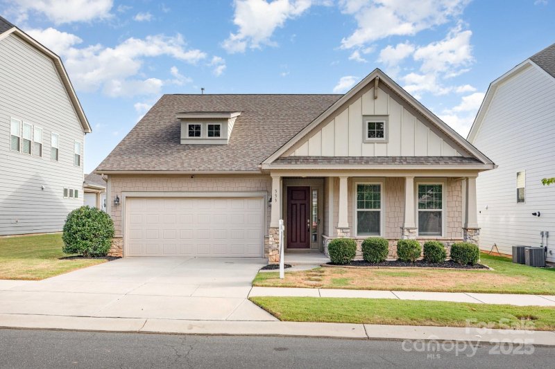 Property image 2 of 333 Dudley Drive in Massey, Fort Mill, SC 29715