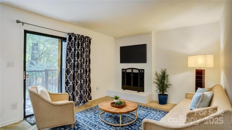 Property image 4 at 11047 Cedar View Road, Charlotte, NC 28226