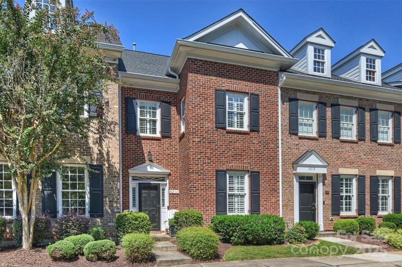 Indigo Row, Charlotte Community