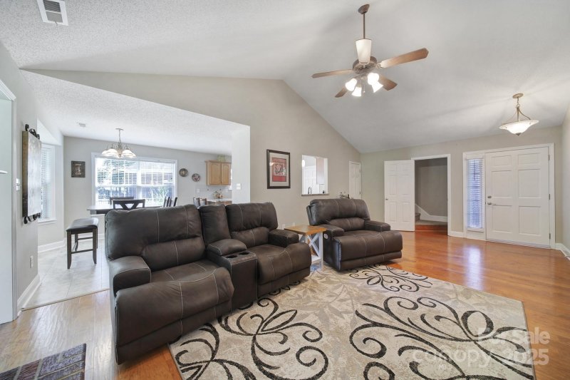 Property image 5 of 849 Treva Anne Drive in Yates Meadow, Concord, NC 28027