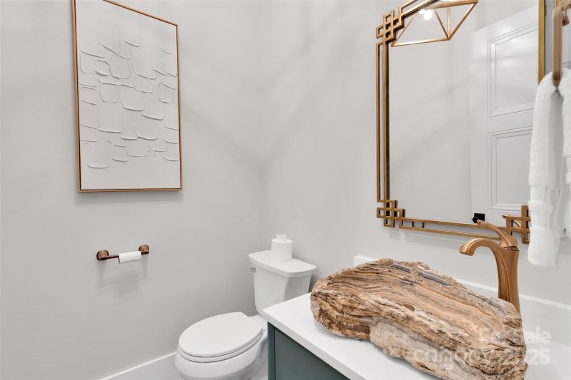 Property image 5 of 16416 Crosshaven Drive in The Palisades, Charlotte, NC 28278