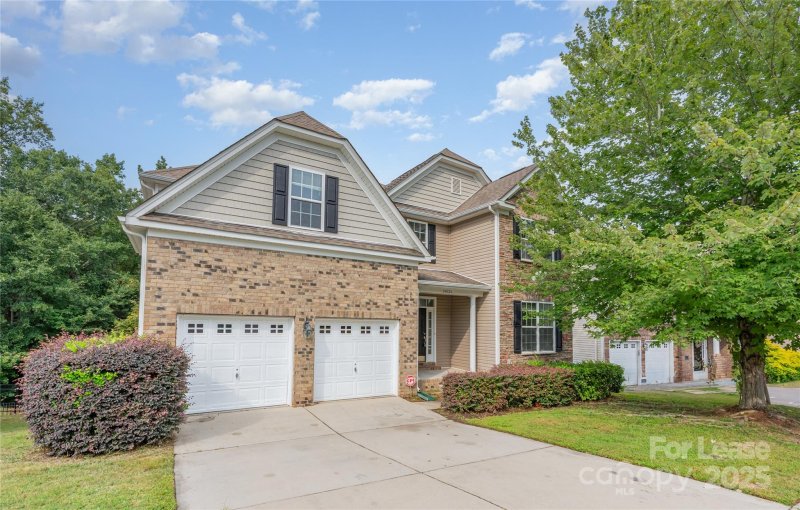 Property image 2 of 14026 Green Birch Drive in Carolina Village, Pineville, NC 28134