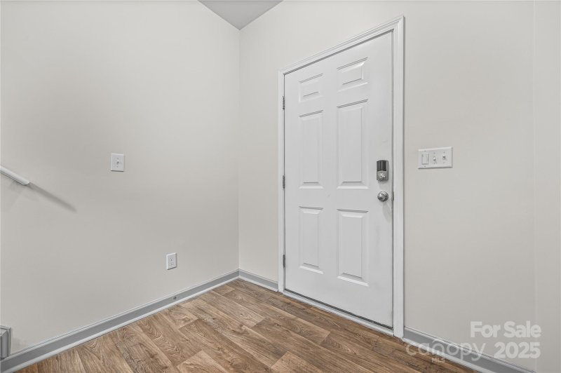 Property image 4 of 6022 Guildford Hill Lane in Guildford Townhomes, Charlotte, NC 28215