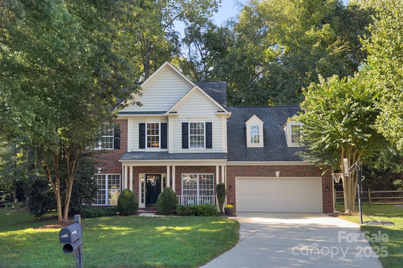 Property image 2 at 425 Gilchrest Circle, Matthews, NC 28105