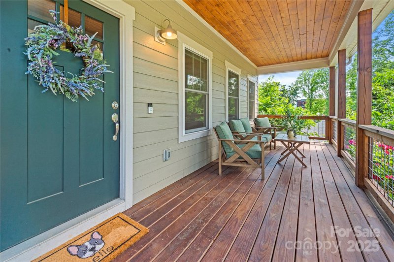 Property image 2 at 109 Druid Drive, Asheville, NC 28806