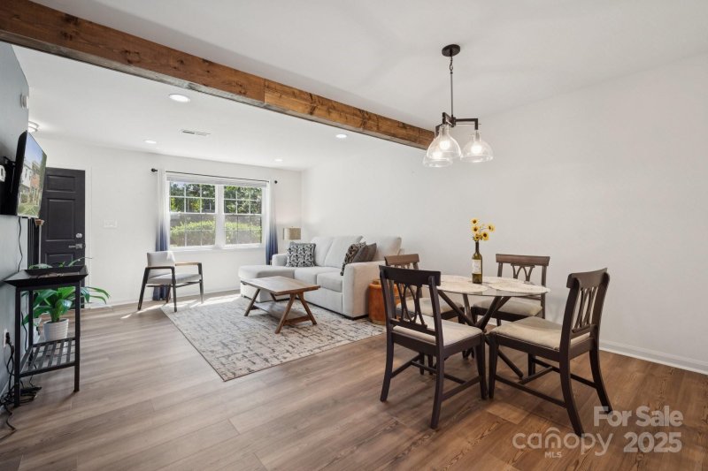 Property image 4 of 8838 Hunter Ridge Drive in Lexington Commons, Charlotte, NC 28226