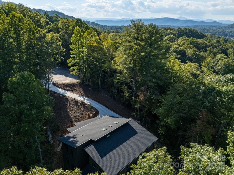 Property image 3 of 508 Hearthstone Way in Hearthstone, Horse Shoe, NC 28742