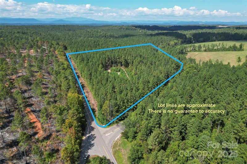 Spanish Oaks, Morganton Community