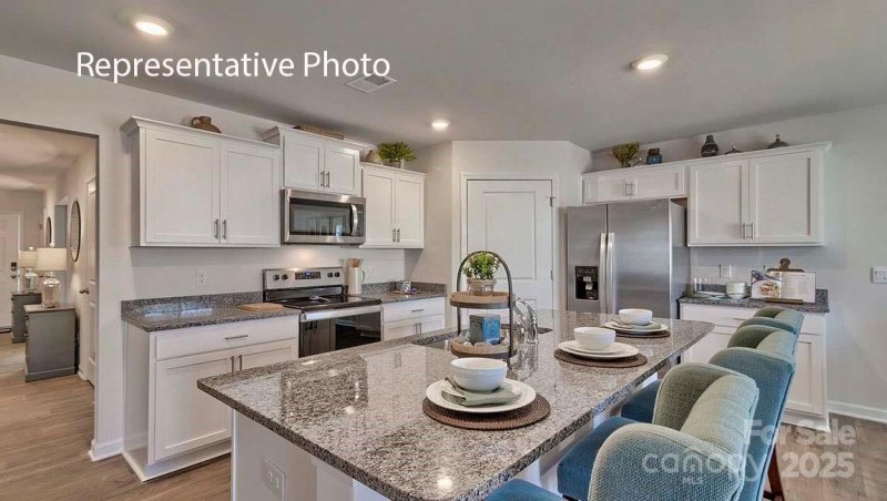 Property image 4 of 577 N Sparkleberry Street in Woodhaven, Chester, SC 29706