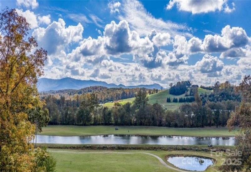 Property image 5 of 4617 Bristol Drive in Silver Creek Plantation, Morganton, NC 28655