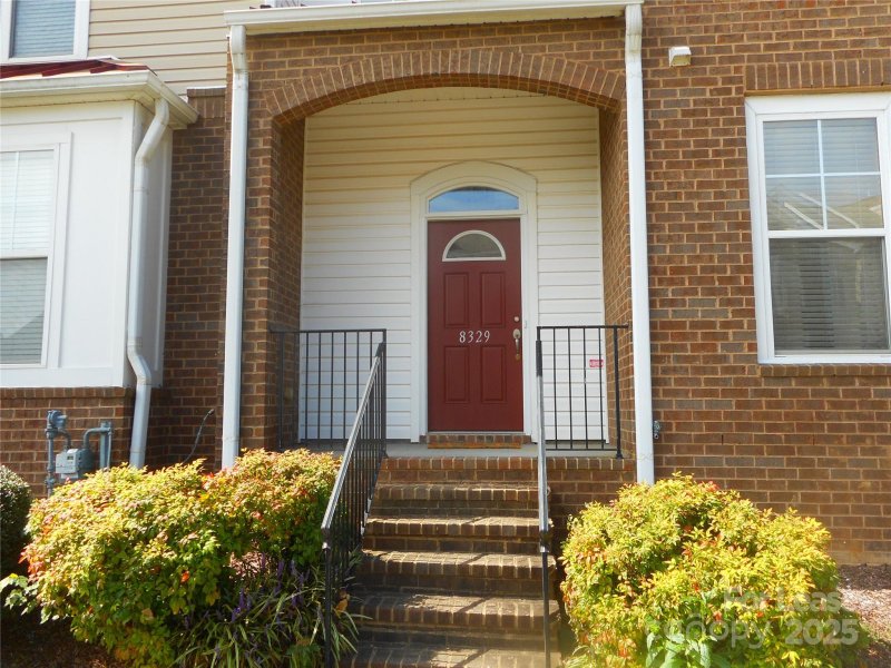 Property image 2 of 8329 Scotney Bluff Avenue in Ayrsley, Charlotte, NC 28273