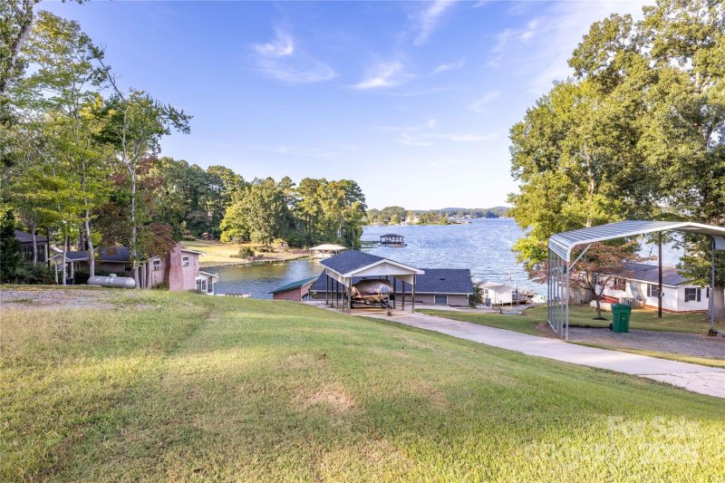 Property image 5 of 604 Acorn Acres Road in Acorn Acres, Norwood, NC 28128