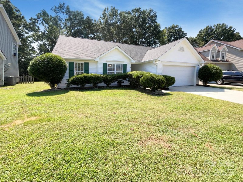 Property image 2 of 1747 Baylor Drive in Bristol Park, Rock Hill, SC 29732