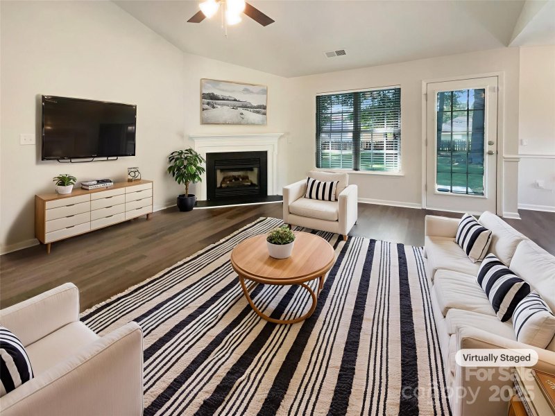 Property image 3 of 1747 Baylor Drive in Bristol Park, Rock Hill, SC 29732
