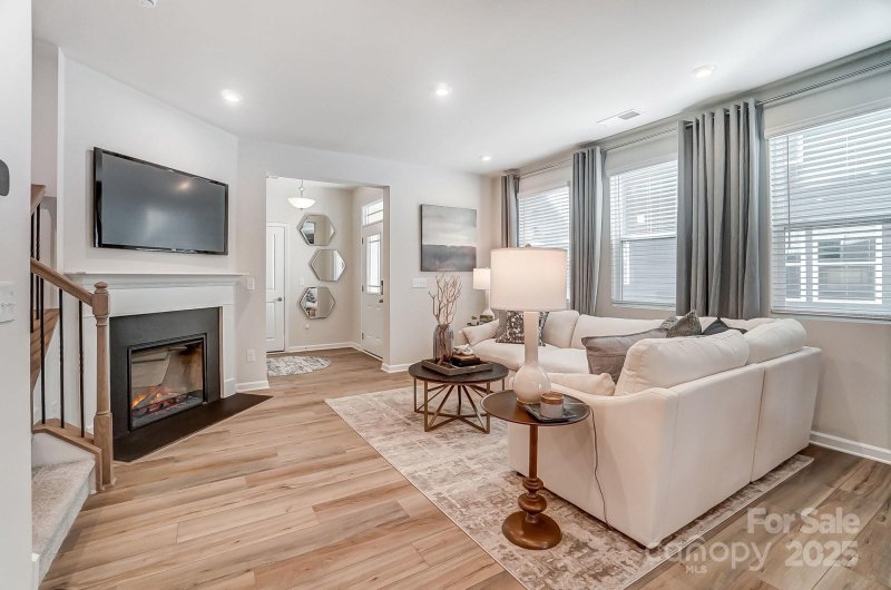 Property image 3 of 311 Laura Elizabeth Lane in Arbor Chase, Clover, SC 29710