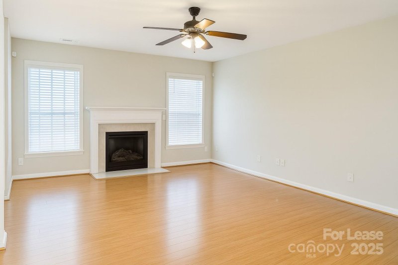 Property image 3 of 1552 Moss Creek Drive in Canterfield Estates, Harrisburg, NC 28075