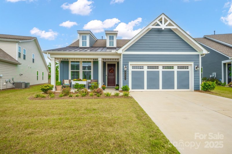 Property image 2 of 8631 Profit Lane in Cresswind, Charlotte, NC 28215