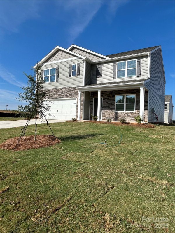 Property image 2 at 824 Candy Drive, Statesville, NC 28677