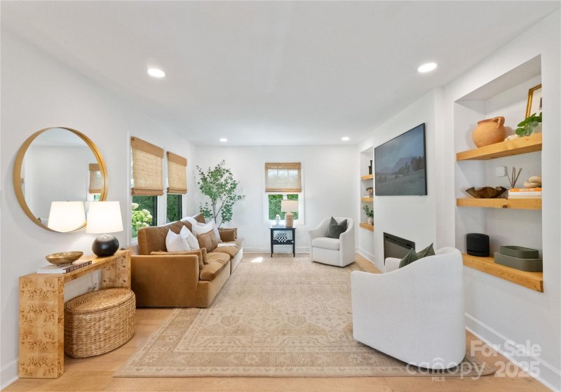 Property image 3 at 417 W Park Avenue, Charlotte, NC 28203