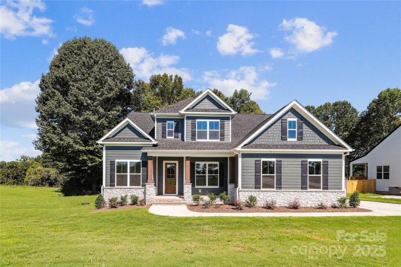 Rolling Meadows, Mooresville Community
