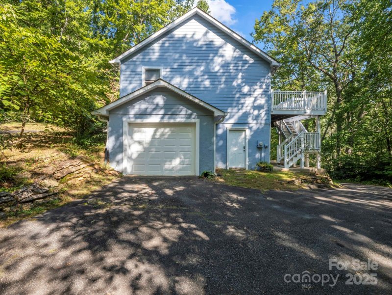 Property image 3 of 220 Jones Court in Riverbend Highlands, Lake Lure, NC 28746