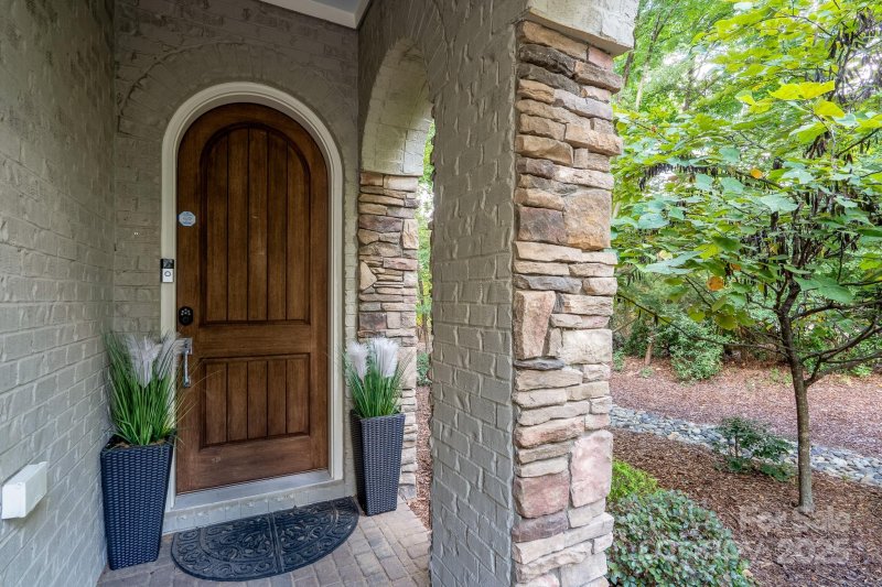 Property image 4 of 5041 Vernet Lane in Avignon at Southpark, Charlotte, NC 28210