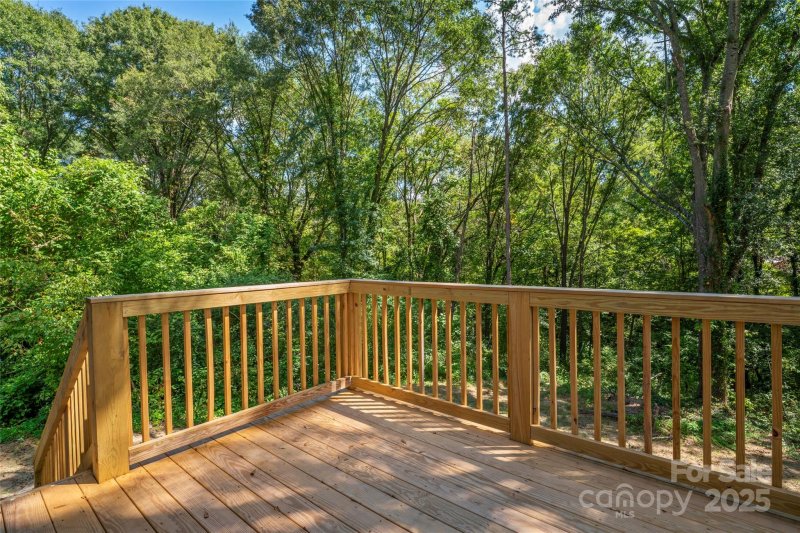 Property image 5 of 1205 W Mauney Avenue in Oakwood Park, Gastonia, NC 28052