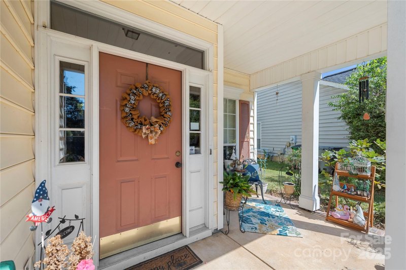 Property image 2 of 13233 Lampmeade Lane in Chelsea Commons Yorkshire, Charlotte, NC 28273