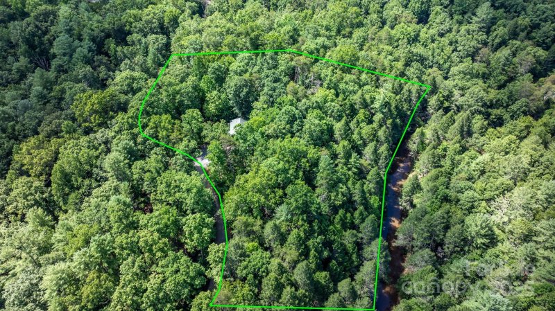 Property image 3 of 211 Granite Ridge in Cascade Highlands, Nebo, NC 28761