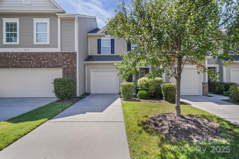 Property image 2 of 2519 Early Flight Drive in Mallard Lake, Charlotte, NC 28262